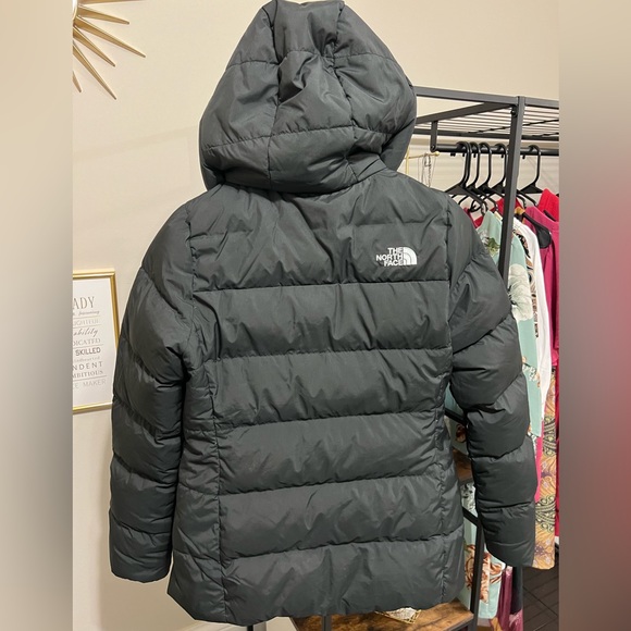 Women’s North Face 550 Jacket - Picture 2 of 6